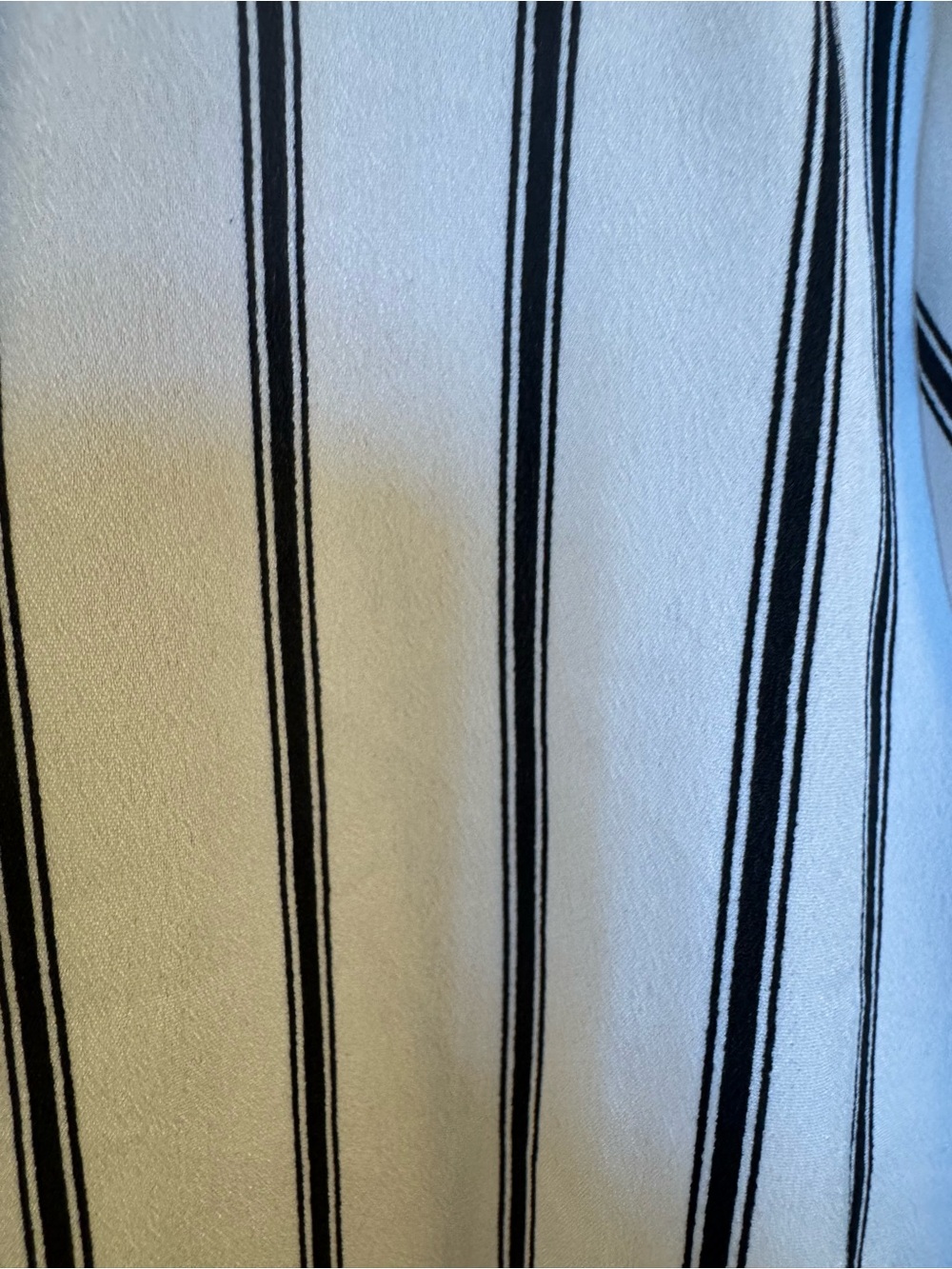 14-16 bloomchic White Top with Navy Pinstripes V-Neck Roll-Sleeve Blouse - Picture 3 of 3